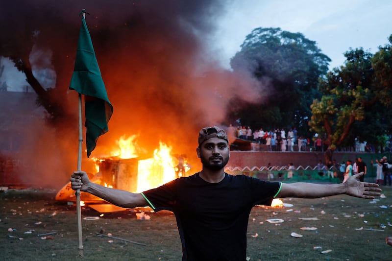 2024-08-06T001318Z_1711662769_RC2O99A3ET5E_RTRMADP_3_BANGLADESH-PROTESTS.JPG