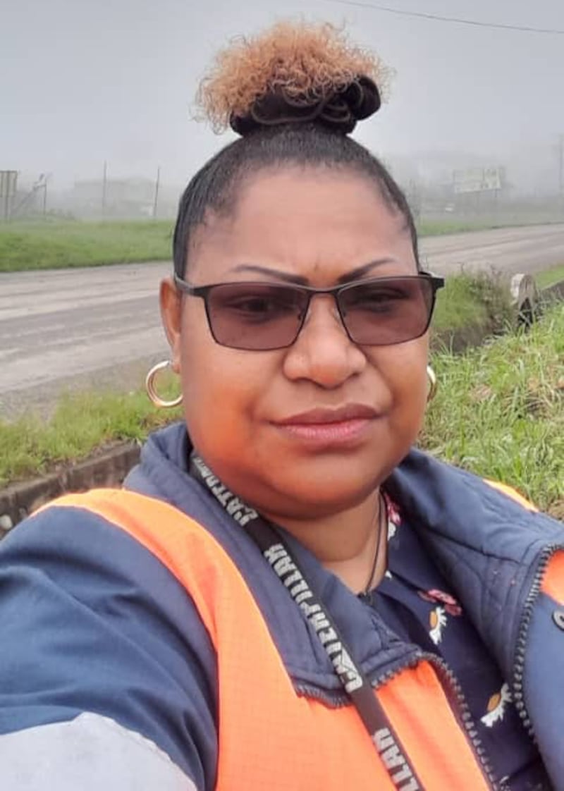 PNG police Patmo selfie.jpg
