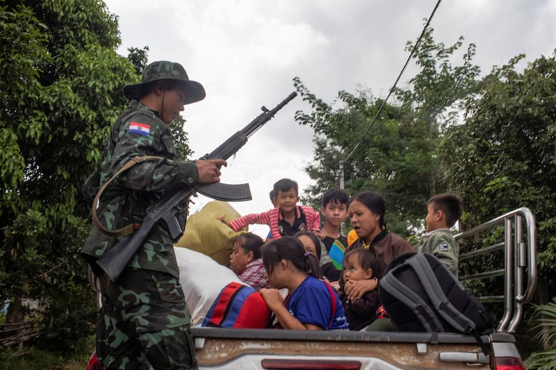 ID-MN-fighting.JPG