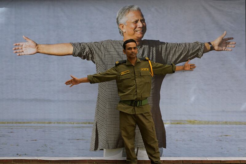 posing-with-yunus.JPG
