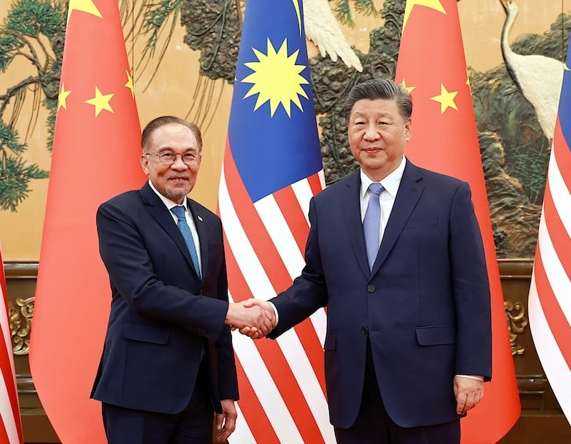 2024-11-07T111802Z_899288970_RC2B0BAPXFOL_RTRMADP_3_CHINA-MALAYSIA.JPG