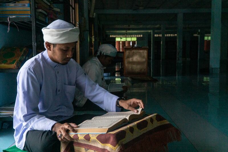 26 TH-islamic-scholar3.jpg