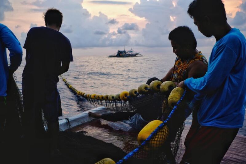 filipino-fishermen-south-china-sea 2.jpeg