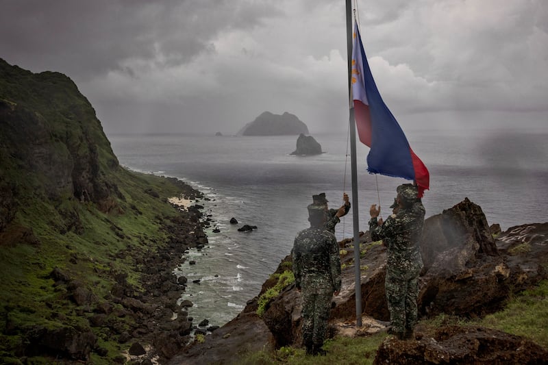 PH-TH-polls-migrants3.JPG