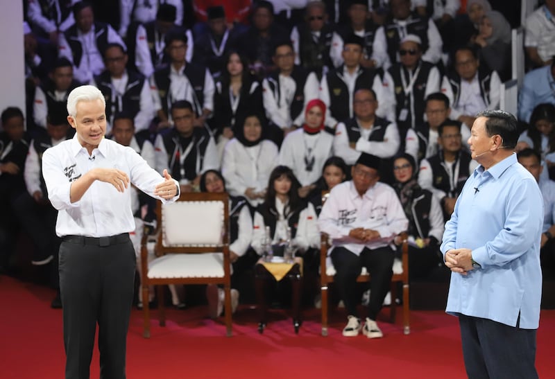 231212_ID_Ganjar dan Prabowo.jpg
