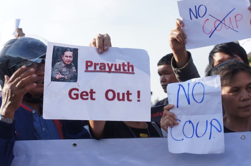 11 TH-prayuth-3 inside.jpg