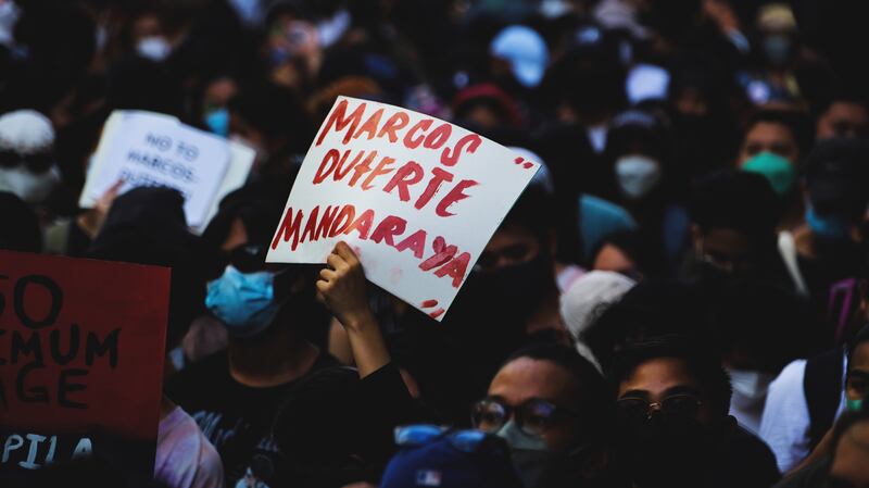 Marcos-vote-Leni-supporter.jpg
