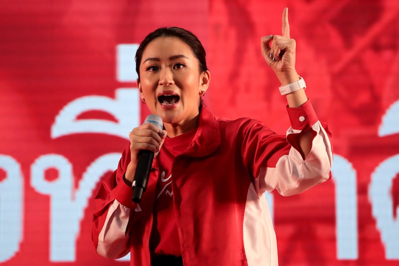 23 th-shinawatra.jpg