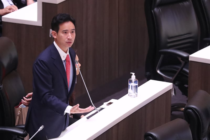 13 TH-PM-vote-top.jpg